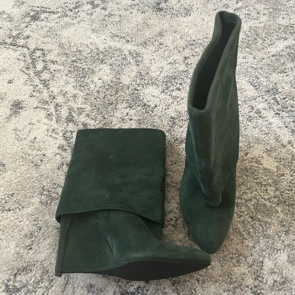 Unique Givenchy inspired dark green suede boots. - Picture 2 of 5